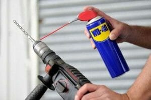 WD-40-gereedschap-onderhoud-boorbitjes-Entretien-perceuse